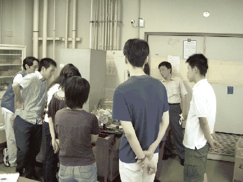 \includegraphics[width=0.9\textwidth]{DSCF0030.EPS}